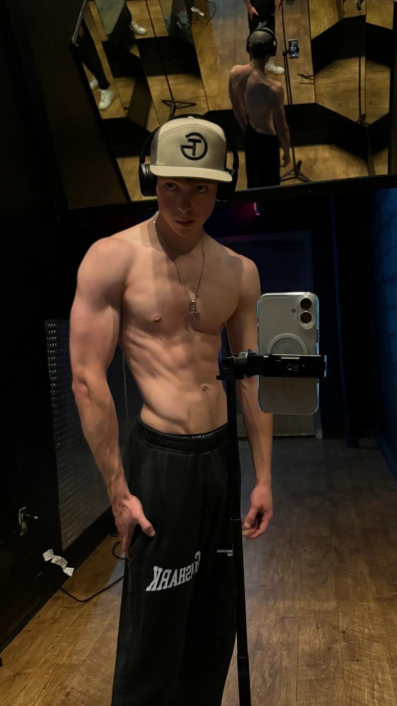 Same client after coaching — filled out and stronger
